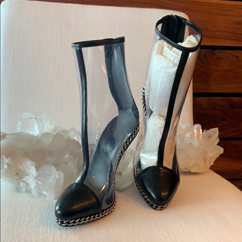 Brand new gorgeous Balmain clear acrylic boots